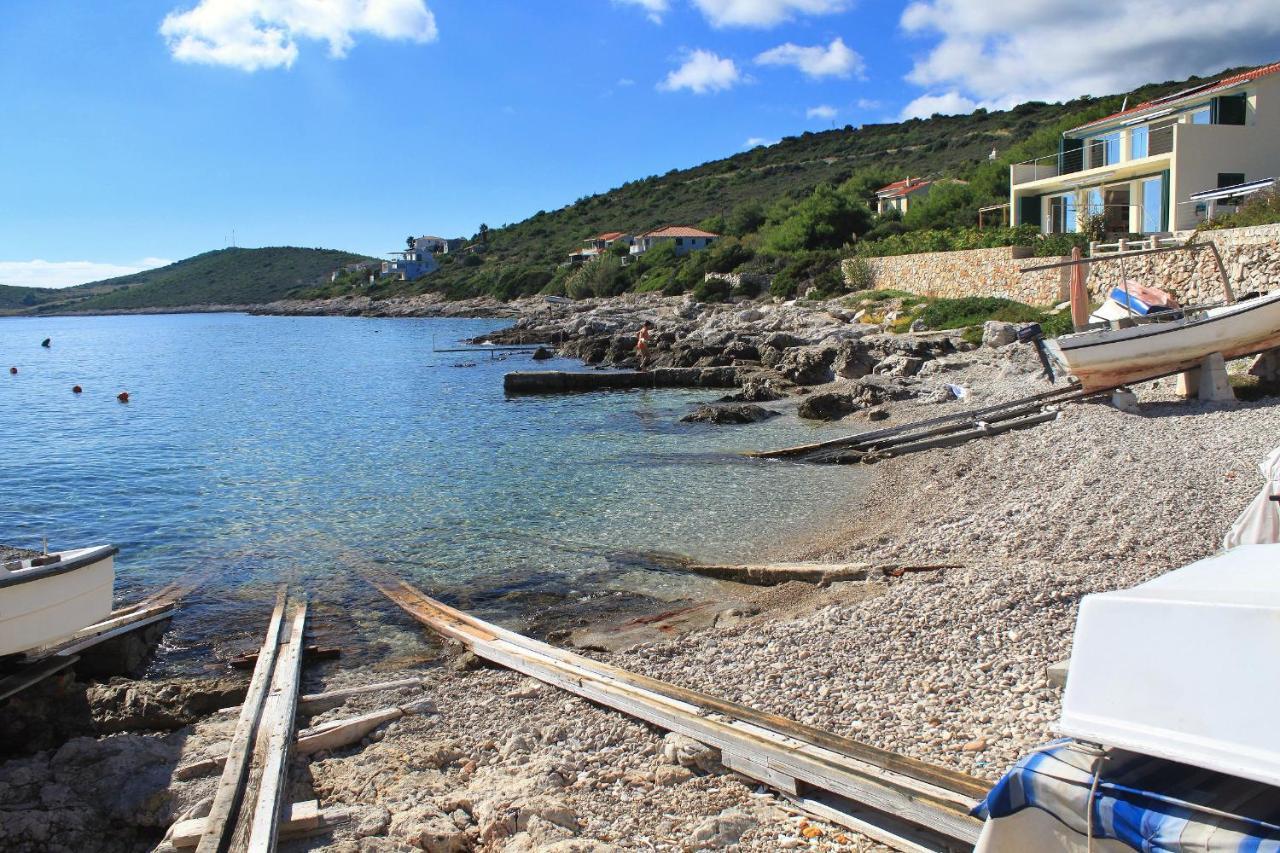 Apartments By The Sea Milna, Vis - 8896 Экстерьер фото