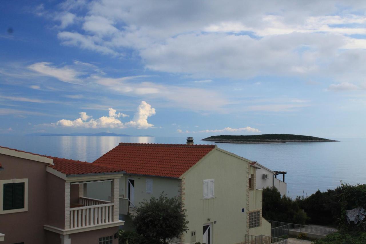 Apartments By The Sea Milna, Vis - 8896 Экстерьер фото