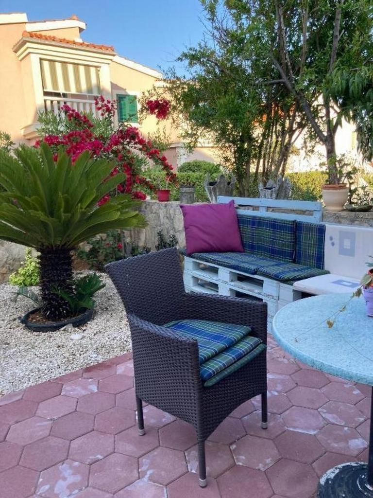 Apartments By The Sea Milna, Vis - 8896 Экстерьер фото